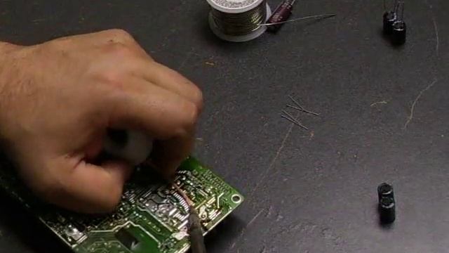 Repairing a LG L226WTQ-BF - part 2 board repair смотреть онлайн