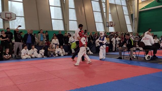 Лагунов Вадим 1-й бой (Кубок клуба "Ашихара спорт" 10.11.2019) смотреть онлайн