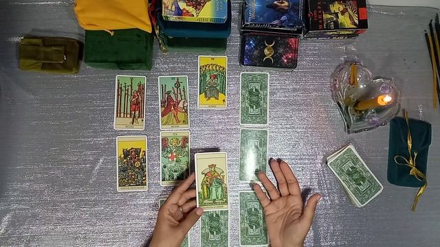 Водолей! Таро-прогноз на Июнь 2021 года! смотреть онлайн