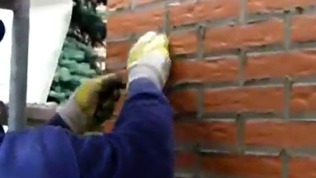 затирка швов клинкерной плитки и на термопанеле.avi смотреть онлайн