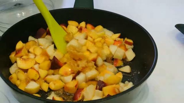 Потрясающий десерт с фруктами и мороженным. Просто и быстро особенно с Greenline Esperto смотреть онлайн