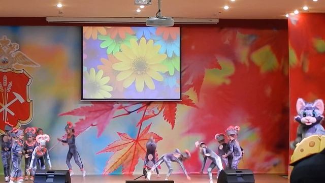 Кошкины мыши. Коллектив современного танца "Кураж", Кемерово. смотреть онлайн