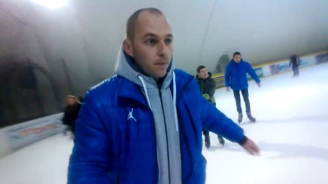 Как должны проходит выходные Дни? Привет Команде смотреть онлайн