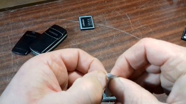 Вот как разжечь ОГОНЬ с помощью мобильного ТЕЛЕФОНА, если нет спичек и зажигалки. смотреть онлайн