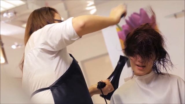 Реклама салона красоты «Юлианна». Парикмахерские услуги. смотреть онлайн