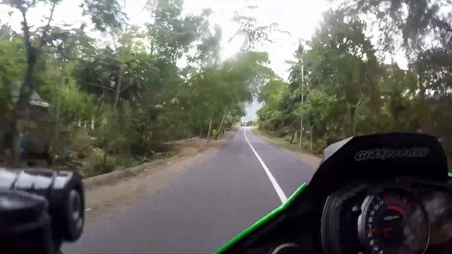 JAVA BALI LOMBOK (4.000 KM/21DAYS) PART 4/7 : EXPLORE LOMBOK - TOURING VERSYS-X 250 TOURER смотреть онлайн