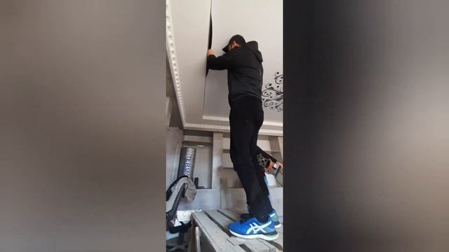 натяжной патолог г.Ош 0551936639 0755270001 смотреть онлайн