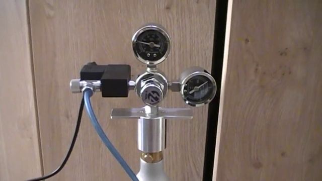 Aquarium CO2 System using SodaStream смотреть онлайн