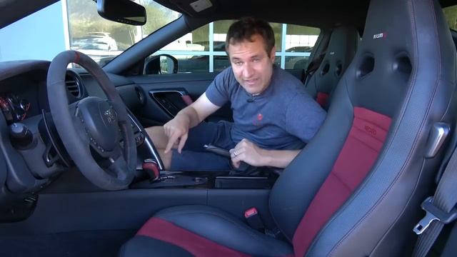 Nissan GT-R Nismo - это самый дорогой Nissan в истории смотреть онлайн
