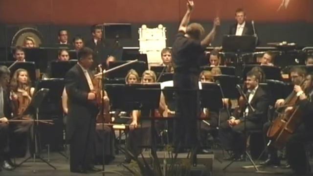 Shostakovich - Violin Concerto No.1 - Sergey Tsoy смотреть онлайн