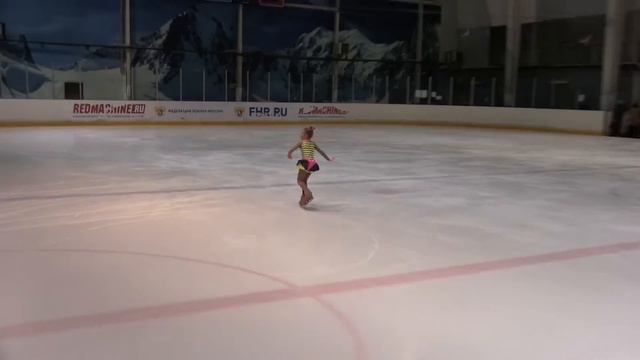 Мария Красноженова. Открытый чемпионат Московской области по фигурному катанию на коньках. смотреть онлайн