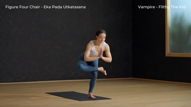 Энергичный 15-минутный Виньяса-флоу для укрепления спины смотреть онлайн