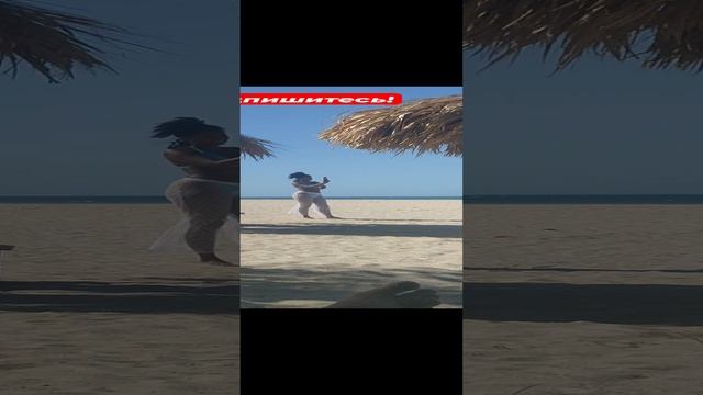 Сочная мулаточка позирует на камеру на пляже - остров ?️ Маргарита смотреть онлайн