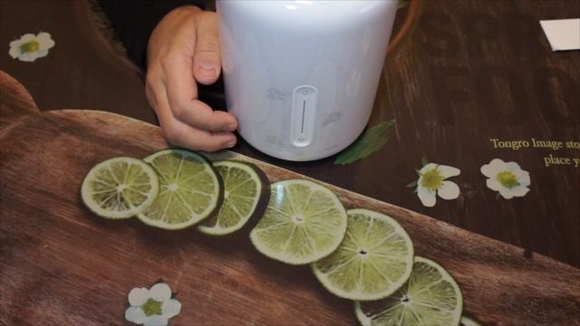 Светильник. Прикроватная лампа Xiaomi Mi Bedside Lamp 2 смотреть онлайн