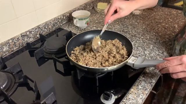 Как приготовить блины с мясом. Фарш из вареной говяжьей грудинки. смотреть онлайн