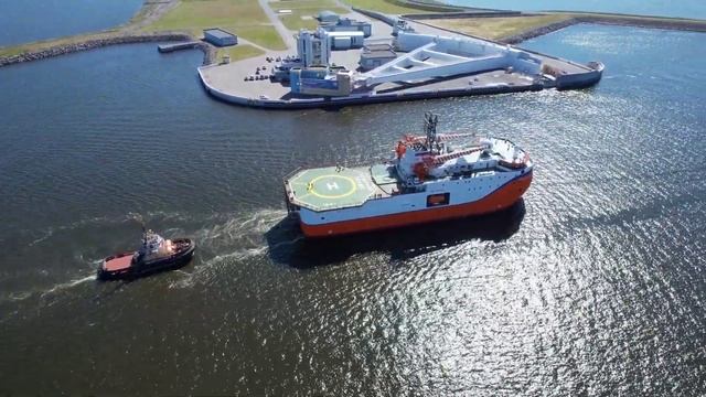 Проход через судопропускное сооружение С-1 платформы "Северный полюс" смотреть онлайн