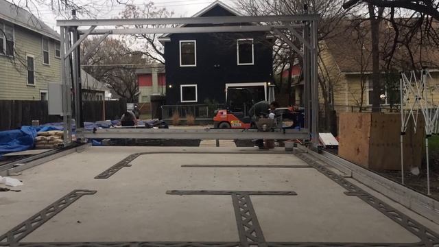 Стартап из Техаса «распечатал» первый дом в США на 3D-принтере смотреть онлайн