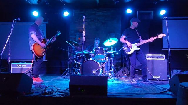 13 South "The Needle And The Spoon" Lynyrd Skynyrd Cover смотреть онлайн