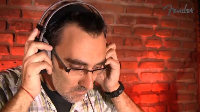Fender Mustang Review por Jorge Vidal by Workstudio смотреть онлайн
