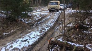 Бездорожье россии в самое жестокое. Река Синеборка. Владимирская обл. Нивы и Уазы.