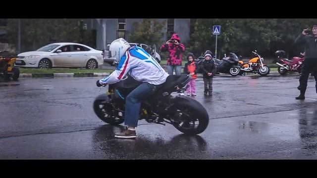 Moto day , Stuntriding смотреть онлайн