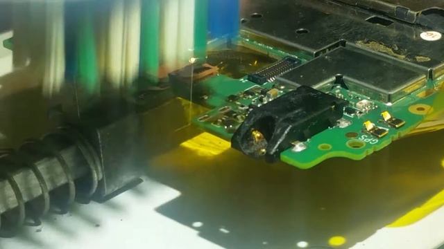 Не заряжается BQ FOX (BQ-4526)