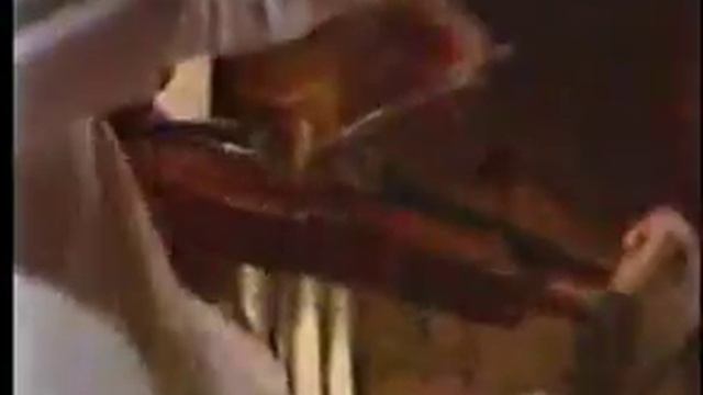 Andres Cardenes plays Tchaikovsky Violin Concerto 3rd movement смотреть онлайн