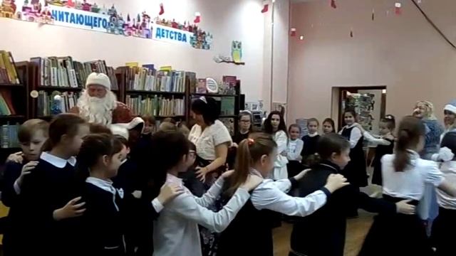 Новогодний утренник 2019 в библиотеке с четвероклассниками 52 школы г. Липецка смотреть онлайн