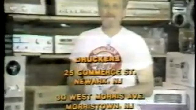 Drucker's discount electronic's tv commercial смотреть онлайн