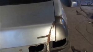 И снова очередной металлолом.Восстановление заднего крыла самым дешёвым способом.