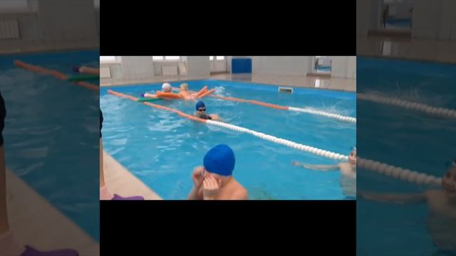 Как правильно одевать шапочку для плавания (прикол) How to put on a swimming ca смотреть онлайн