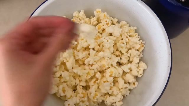 8 EASY Low FODMAP Snacks