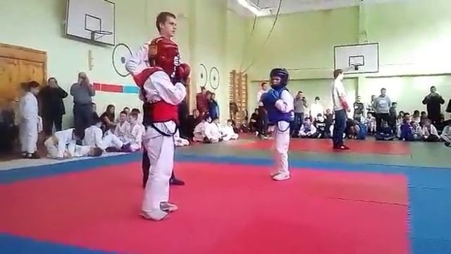 Будущий чемпион MMI Тимур занял 1 место по Армейскому рукопашному бою смотреть онлайн