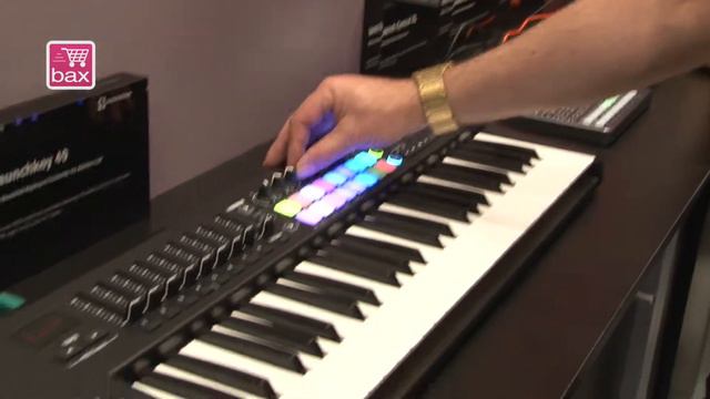 Musikmesse 2015 - Novation Launchkey 49 MIDI-Keyboard смотреть онлайн