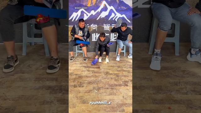 замечательная игра за то не скучно ????