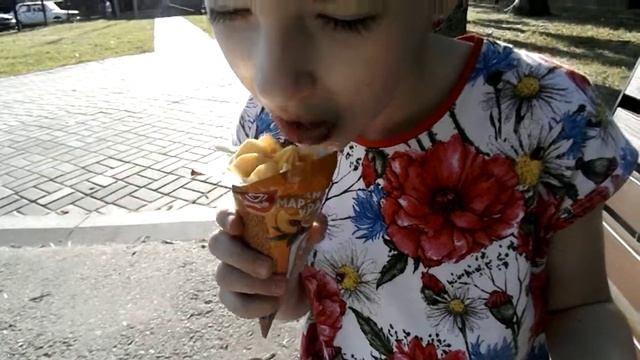 Пробую мороженое Манго-Маракуйя