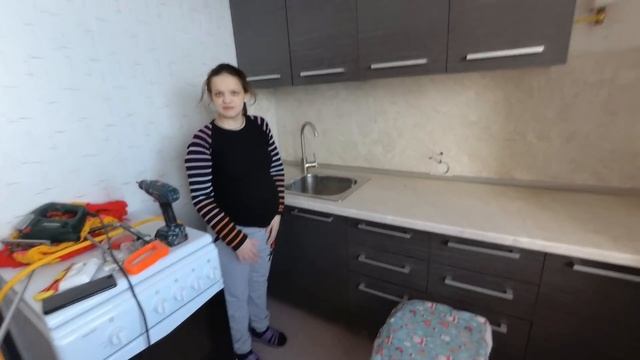 ПОДАРИЛИ БЕРЕМЕННОЙ СИРОТЕ ШИКАРНЫЙ КУХОННЫЙ ГАРНИТУР! ДОБРОЕ ДЕЛО ДЛЯ АНАСТАСИИ смотреть онлайн