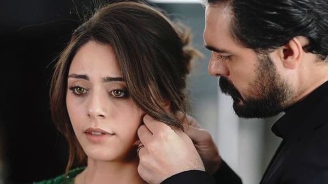 La hermana mayor de Halil İbrahim se enfermó, Sıla fue al hospital de inmediato смотреть онлайн