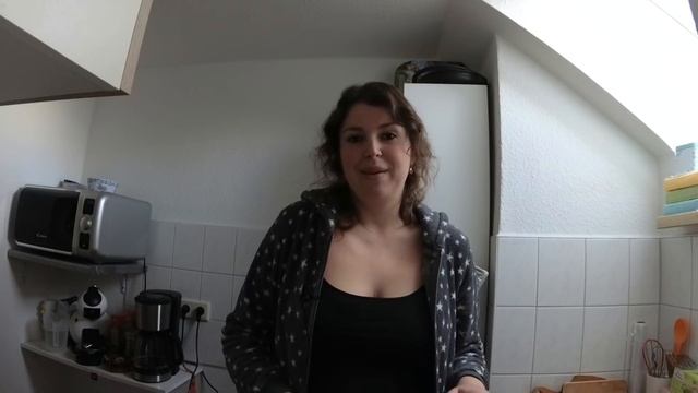 VLOG Как относится старший брат к Малышу // Как реагирует кошка // Жарю блины // Германия смотреть онлайн