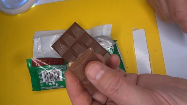 Взял на пробу Молочный Шоколад с Фундуком смотреть онлайн