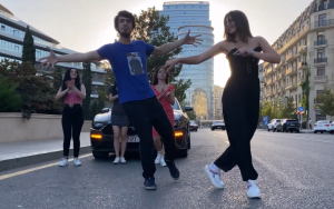 Кайфовая Чеченская Узбагойся 2023 Лезгинка Девушки Кайфово Танцуют В Баку ALISHKA Lezginka Dance