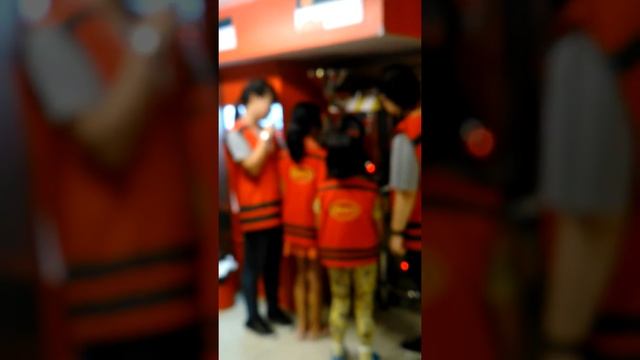 Going to kidzania bangkok:-D смотреть онлайн