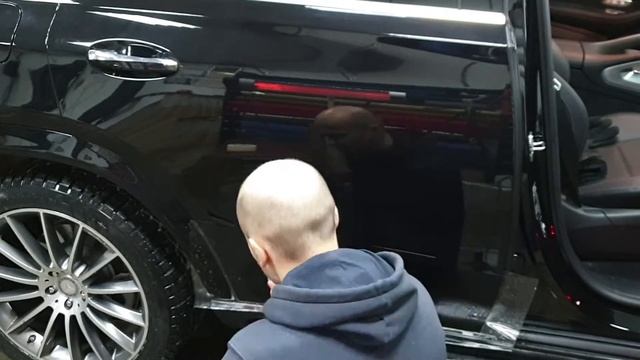 Защита нижней части двери Q8 от пескоструя. смотреть онлайн