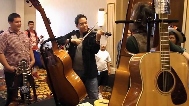 Yamaha SV200 Silent Violin Demo - Mariachi Festival 2013