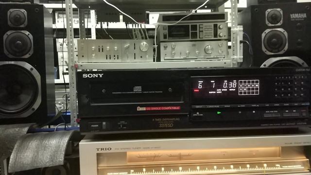 усилитель в подарок и презентация TRIO KA-8300 KT-8300 LS-800 SONY CDP-337esD с наступающим НГ всех смотреть онлайн
