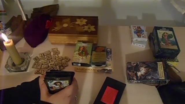 Мои колоды Таро, оракулы, руны. Любимые и неочень. смотреть онлайн