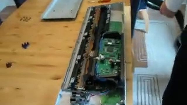 DIY synth repair - fixing a series of dead keys смотреть онлайн