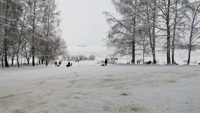 Калязин: Есть что ПОСМОТРЕТЬ! | Путешествия Своими Ногами #1 смотреть онлайн