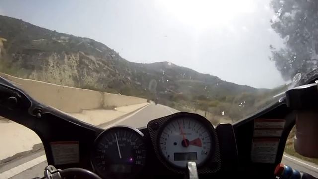 gsxr 600 1998 (on board camera) смотреть онлайн