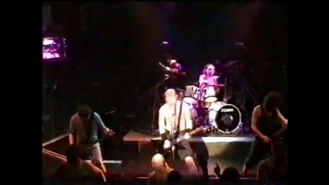 Metallica: Last Caress (London, England - August 23, 1995) (MetOnTour Edit) смотреть онлайн